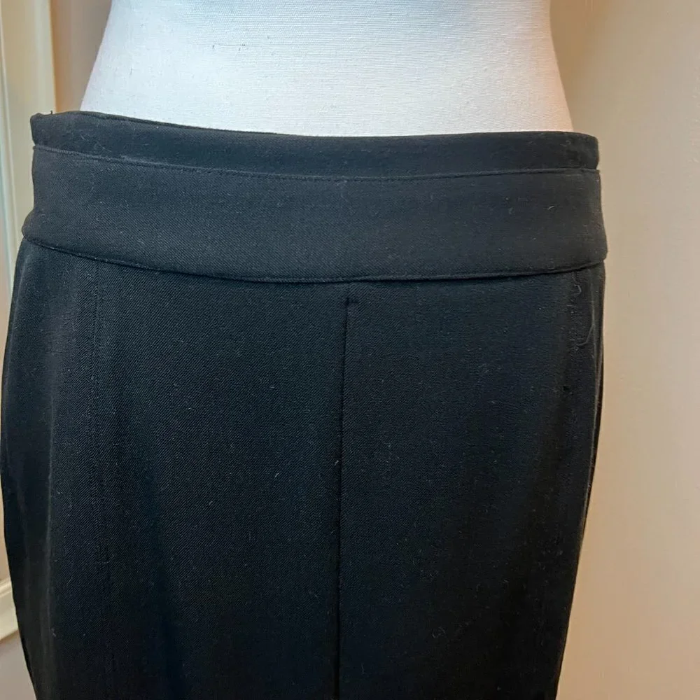 Adrienne Vittadini Black pencil skirt, Size 6
